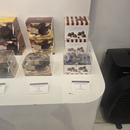 This was my favorite chocolate; it's crunchy and has a little salt, but it's delicious. This was my favorite chocolate; it's crunchy and has a little salt, but it's delicious.