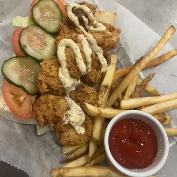 Baronne Bistro - Shrimp PoBoy - Sandwiches Near Me - New Orleans, Louisiana Baronne Bistro - Shrimp PoBoy - Sandwiches Near Me - New Orleans, Louisiana