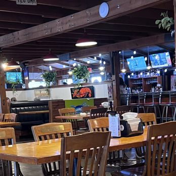 Crawfish Town USA - Dining area - Cajun/Creole Near Me - Breaux Bridge, Louisiana Crawfish Town USA - Dining area - Cajun/Creole Near Me - Breaux Bridge, Louisiana