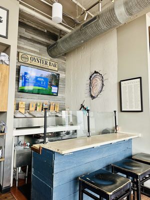 Henlopen City Oyster House by null