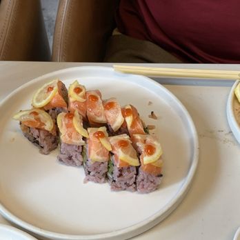 Harumi - Salmon Lemon roll - Japanese Near Me - Phoenix, Arizona Harumi - Salmon Lemon roll - Japanese Near Me - Phoenix, Arizona