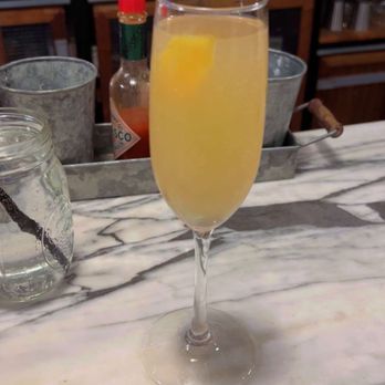 Muddy Waters Oyster Bar - French 75 - Cocktail Bars Near Me - Pittsburgh, Pennsylvania Muddy Waters Oyster Bar - French 75 - Cocktail Bars Near Me - Pittsburgh, Pennsylvania