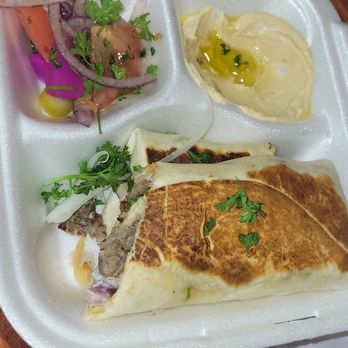 Balqees Restaurant & Grill - Lamb gyro sandwich with hummus and veggies - Sandwiches Near Me - Memphis, Tennessee
