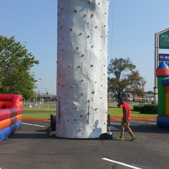 Southgate Shopping Center - Play area for the kids - Shopping Centers Near Me - Memphis, Tennessee Southgate Shopping Center - Play area for the kids - Shopping Centers Near Me - Memphis, Tennessee