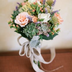 Culver City Flower Shop - Http://pinterest.com/pin/54887689181359018/