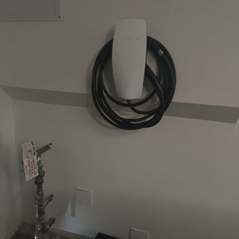 Zel Electric - Tesla Wall Charger - Electricians Near Me - Simi Valley, California Zel Electric - Tesla Wall Charger - Electricians Near Me - Simi Valley, California