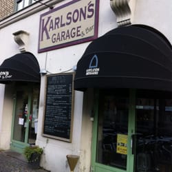 Karlson's Garage & Bar - Entrance to the garage