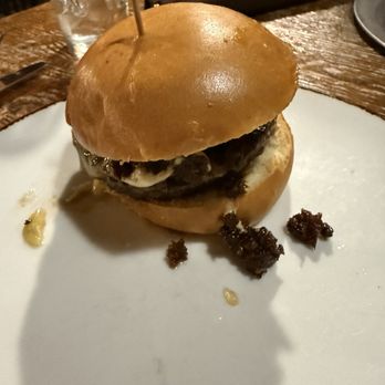 Manor Hill Tavern - Tavern burger - Bars Near Me - Ellicott City, Maryland