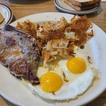 Pepper Shaker Restaurant - Pork chops and eggs - Breakfast & Brunch Near Me - La Habra, California