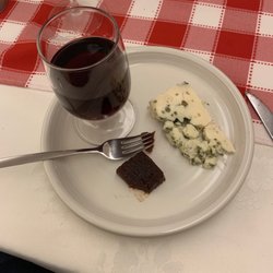 Captain's Table - Port, blue cheese dessert.