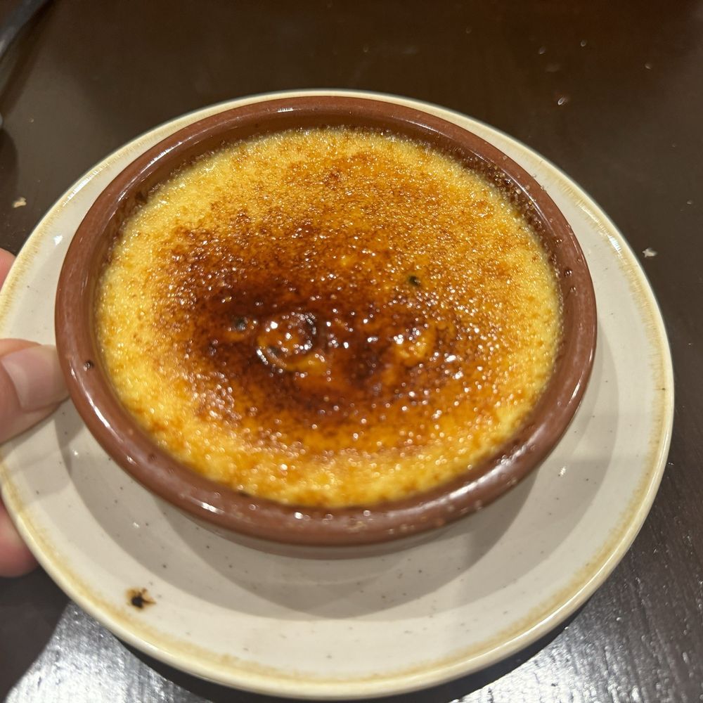Le Volant Basque - Crème brûlée. - Basque Near Me - Paris, 75 Le Volant Basque - Crème brûlée. - Basque Near Me - Paris, 75