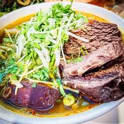 Pho Huong Lan