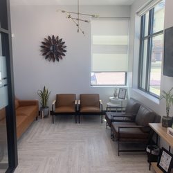 SS Dental Plano - Beautiful waiting area