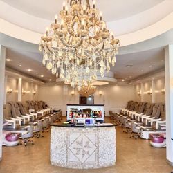 V.I.P Nails & Spa