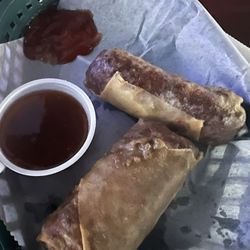 You want a tastier cheese Steak egg roll, go next door to Kenny's.