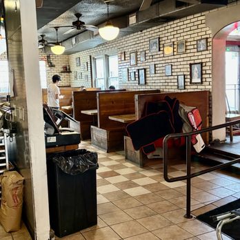 Pizzeria La Rosa - Pizza Near Me - New Rochelle, New York Pizzeria La Rosa - Pizza Near Me - New Rochelle, New York