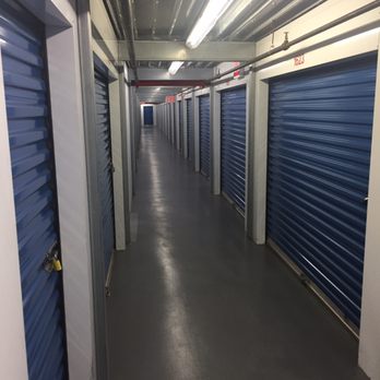 Stop and Stor Glendale / Middle Village - Self Storage Near Me - Queens, New York