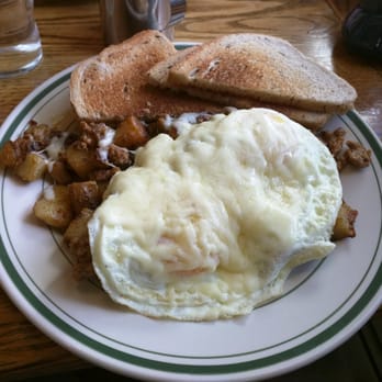 Dot's Restaurant - Cajun skillet - Diners Near Me - Wilmington, Vermont