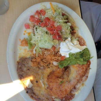 Rosalva's - #31 combo plate....chicken enchilada with beef taco. - Mexican Near Me - Skyforest, California
