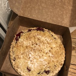 The BEST cherry pie!