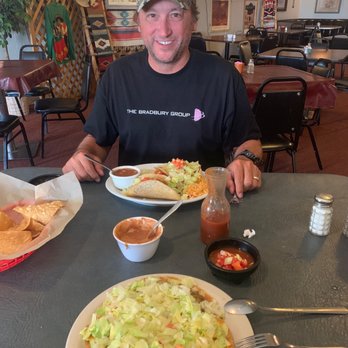Charlie's Mexican Restaurant - Charlies deluxe and the Mexican plate. - Mexican Near Me - Leoti, Kansas Charlie's Mexican Restaurant - Charlies deluxe and the Mexican plate. - Mexican Near Me - Leoti, Kansas