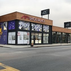Shoe Palace