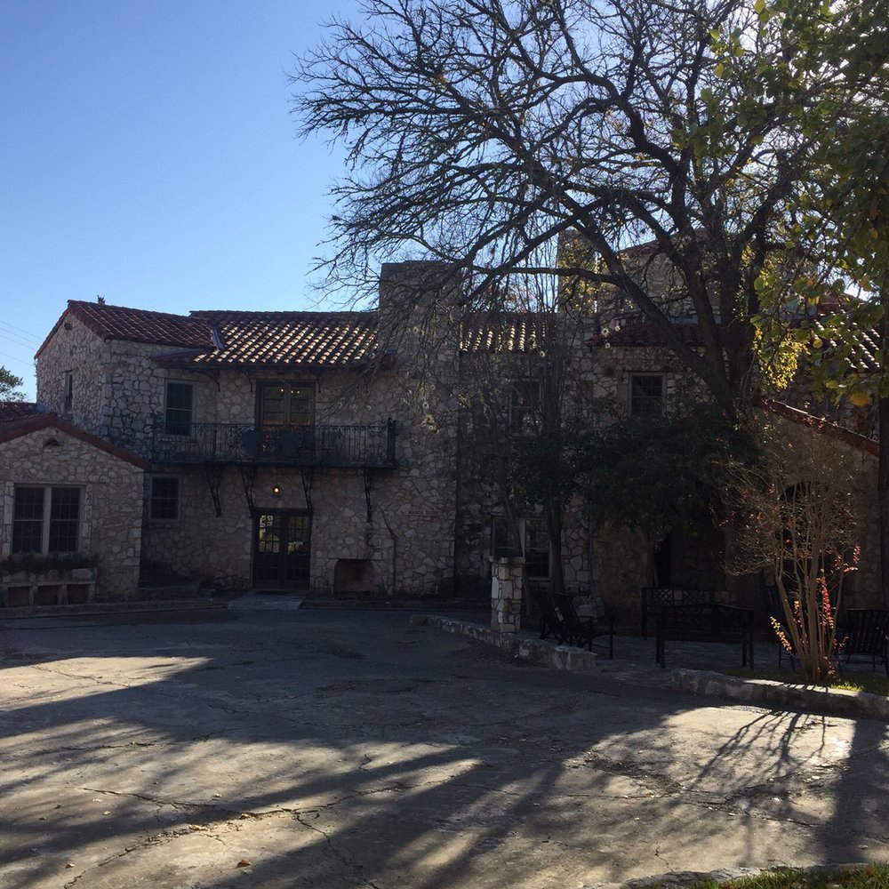Mo-Ranch - The Manor House - Recreation Centers Near Me - Hunt, Texas