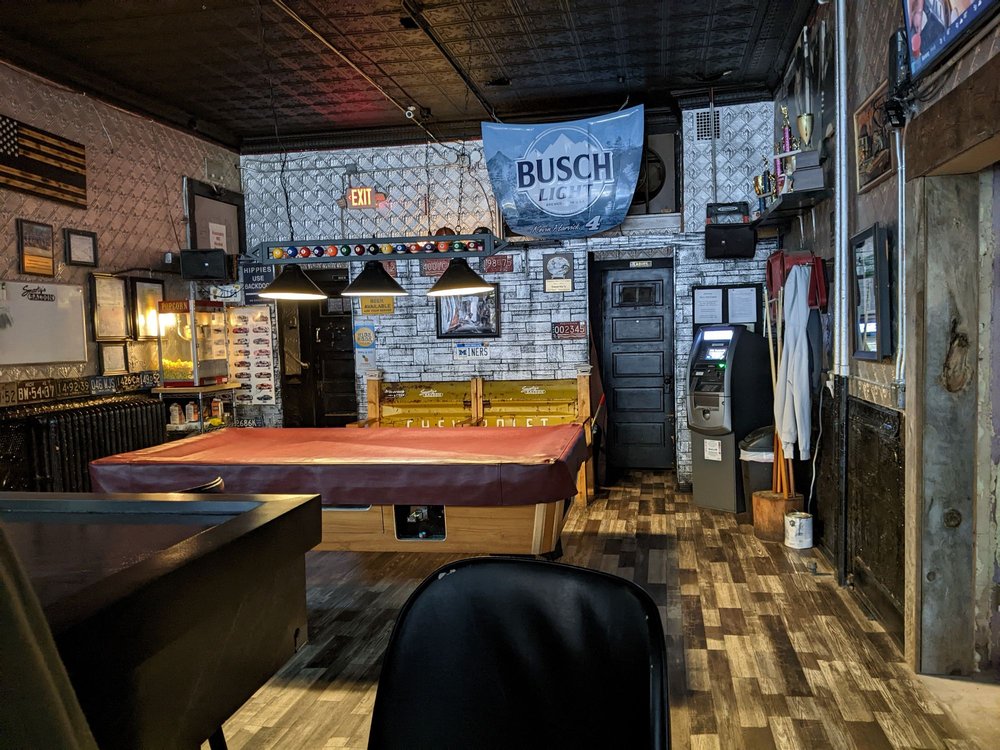 Smarty's Saloon Logo