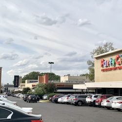 Poplar Plaza