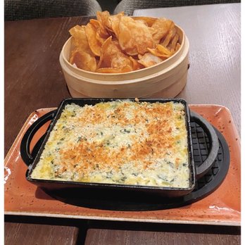 Puttshack - Crab dip n chips - Mini Golf Near Me - Atlanta, Georgia
