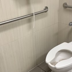 Kroger - Nasty toilet