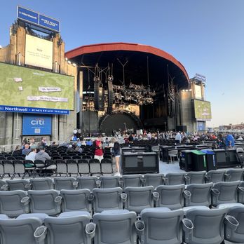 Jones Beach Theater - View from section orch H row FF - Music Venues Near Me - Wantagh, New York Jones Beach Theater - View from section orch H row FF - Music Venues Near Me - Wantagh, New York