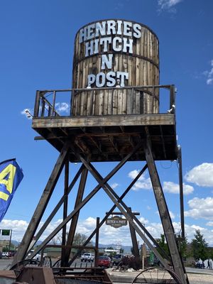 Henrie's Hitch-N-Post RV Resort by null