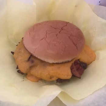 Chris Madrid's - The Porkys Delight (bacon burger) MACHO EDITION! - Burgers Near Me - San Antonio, Texas