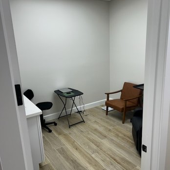 Mr Rogers Wellness and Drip Clinic - Medical Centers Near Me - Gilbert, Arizona Mr Rogers Wellness and Drip Clinic - Medical Centers Near Me - Gilbert, Arizona