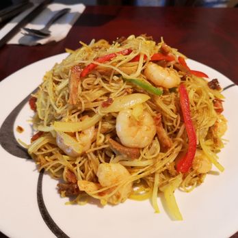 BT Cafe 大拇指餐廳 - Singapore Style Curry Fried Vermicelli 星洲炒米 (Menu B #14) - Coffee & Tea Near Me - Vancouver, British Columbia BT Cafe 大拇指餐廳 - Singapore Style Curry Fried Vermicelli 星洲炒米 (Menu B #14) - Coffee & Tea Near Me - Vancouver, British Columbia