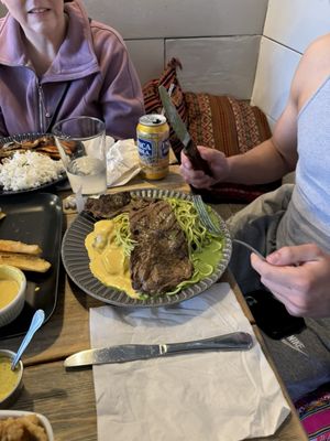 Avenida Peru by null