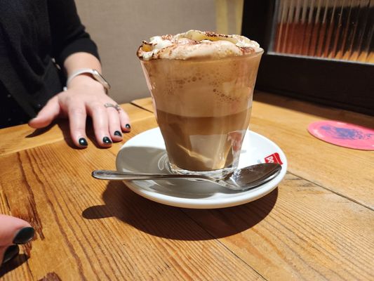 GiGi von tapas by null