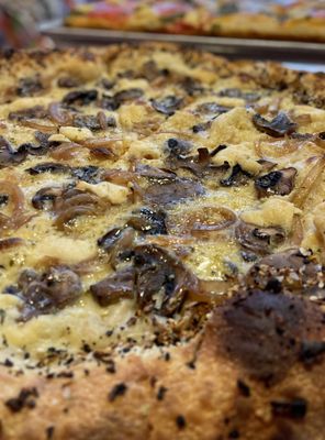 Hot Tongue Pizza by null