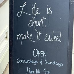 Cute signage welcoming you in