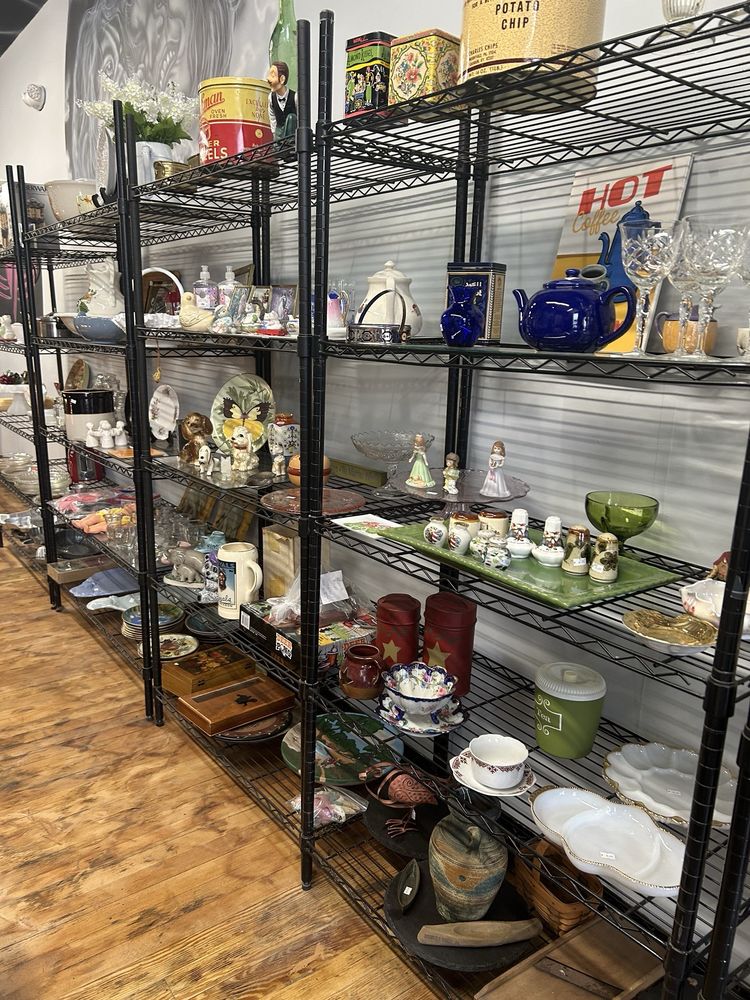 CRAZY FOR CLOSEOUTS Updated September 2024 12 Photos 207 N 1st St, Lehighton, Pennsylvania