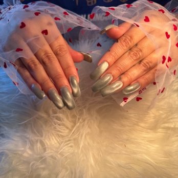 Hanah's Nail - Valentine's Day nails - Nail Salons Near Me - Pinole, California