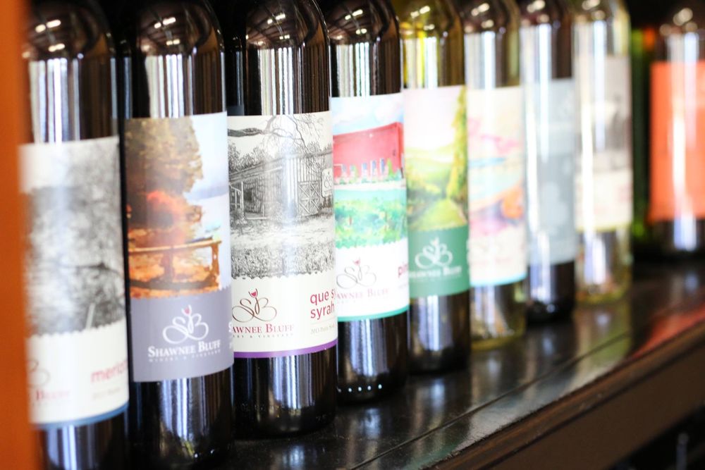 Shawnee Bluff Winery & Vineyard - vineyard in Lake Ozark, MO