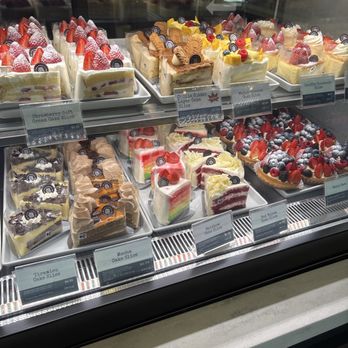 Paris Baguette - Desert like cakes - Bakeries Near Me - Fullerton, California Paris Baguette - Desert like cakes - Bakeries Near Me - Fullerton, California