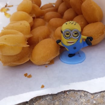 Chinatown - Egg Puff, Cafe de Tim - Local Flavor Near Me - Honolulu, Hawaii