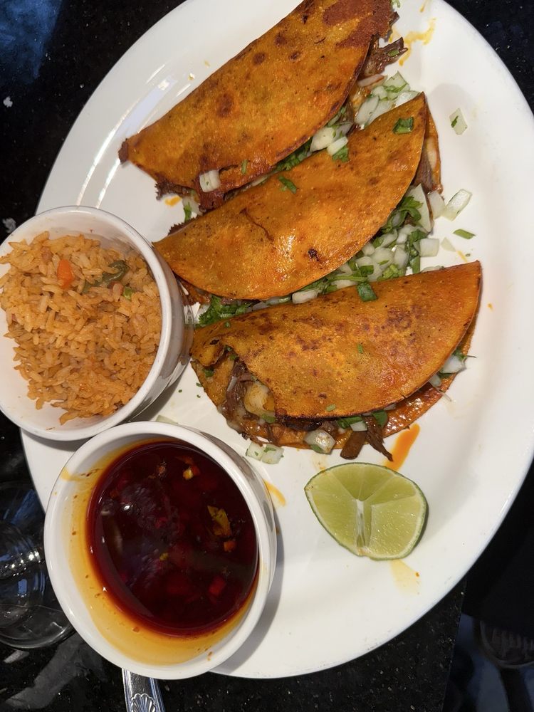 Food from Metztli Modern Mexican Cuisine & Bar