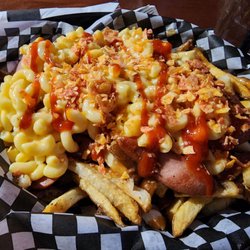 Tapp's Neighbourhood Pub - "If I Had A Million $$$" - La Poutine Week 2023