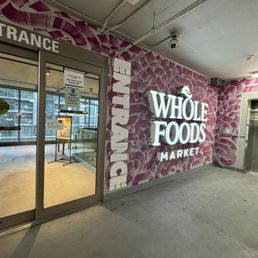 Exterior photo of Whole Foods Coffee Bar - Honolulu, Hawaii Exterior photo of Whole Foods Coffee Bar - Honolulu, Hawaii