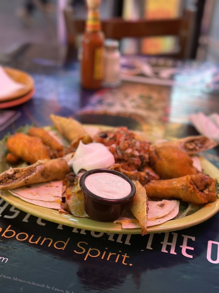 LA SALSA CANTINA Updated June 2024 603 Photos & 611 Reviews 3663