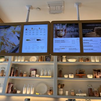 Bacio di Latte - Gelato Near Me - Calabasas, California